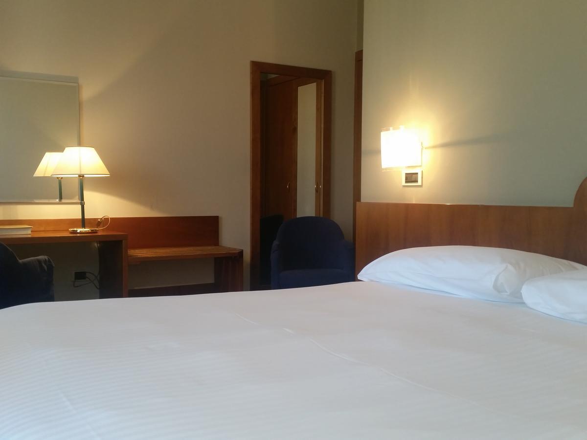 City Hotel Varese Luaran gambar