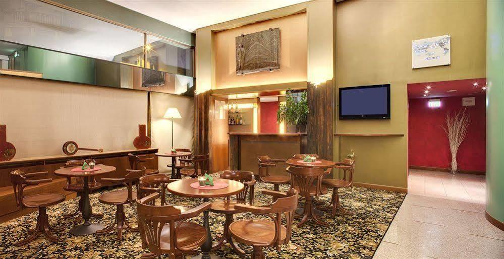 City Hotel Varese Luaran gambar