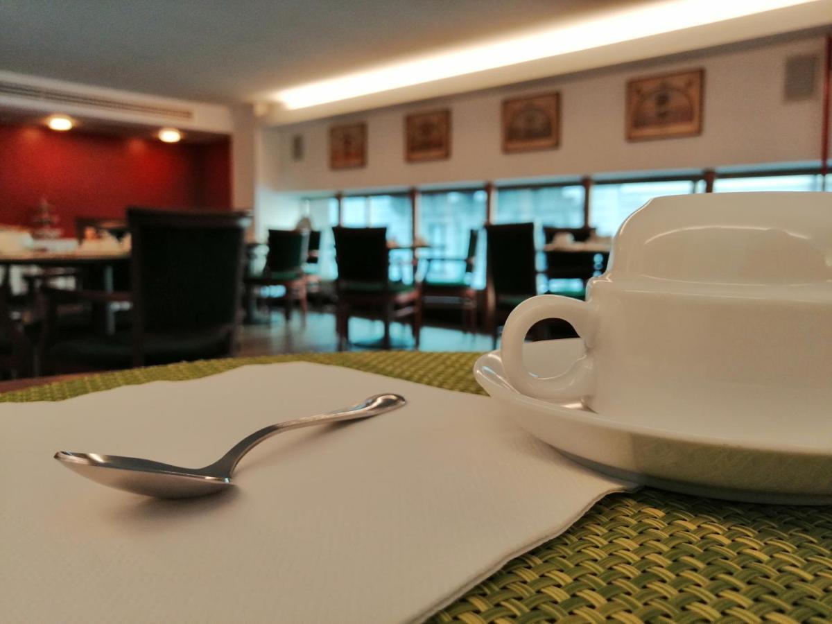 City Hotel Varese Luaran gambar