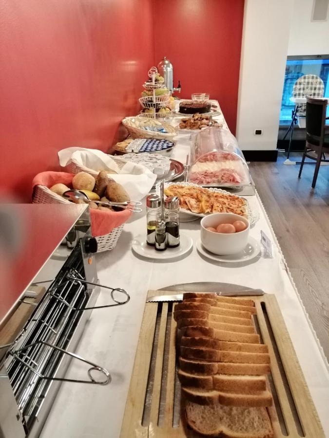 City Hotel Varese Luaran gambar