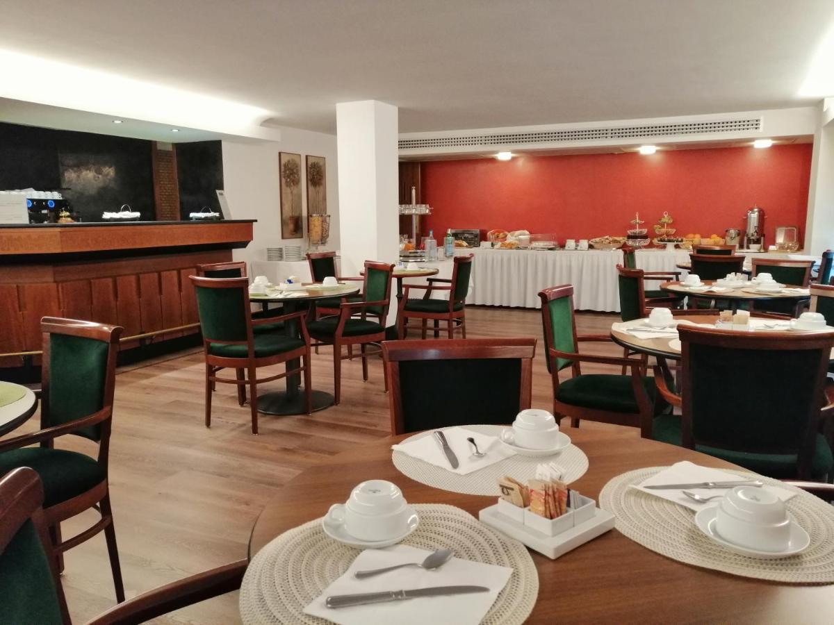 City Hotel Varese Luaran gambar